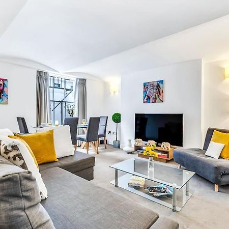 Elegant Apartment In The Heart Of Chelsea Sleeps 7 London Exterior photo