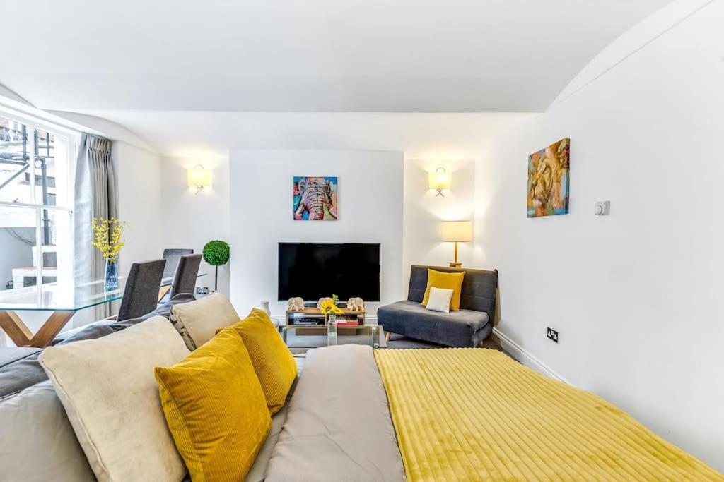 Elegant Apartment In The Heart Of Chelsea Sleeps 7 London Exterior photo