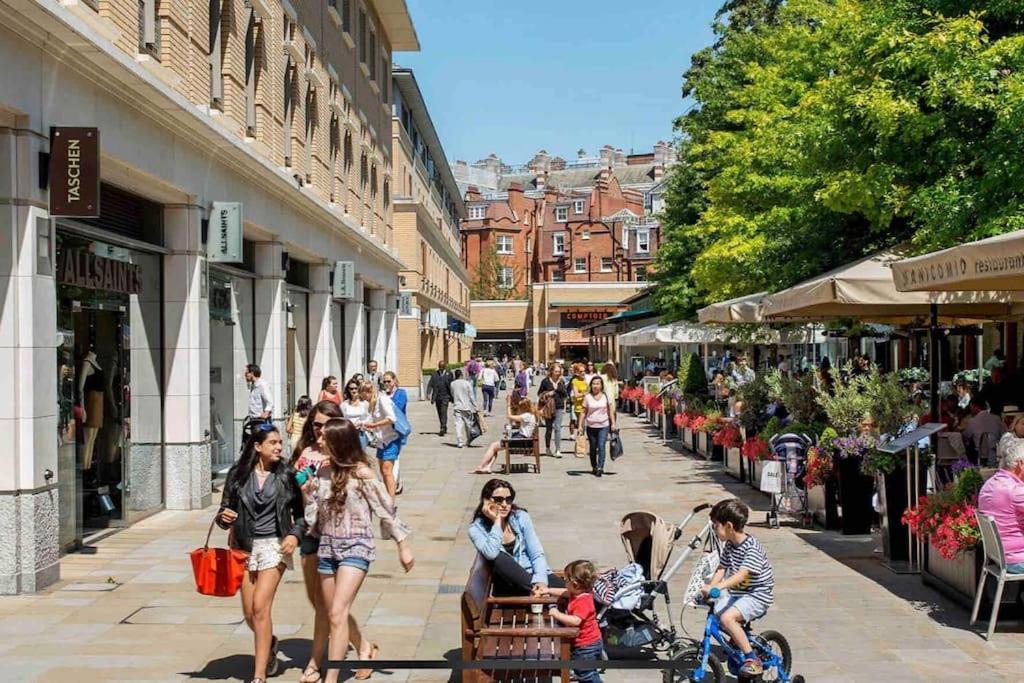 Elegant Apartment In The Heart Of Chelsea Sleeps 7 London Exterior photo